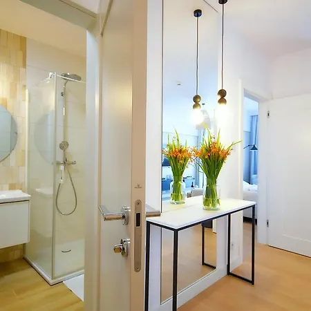 Aqua & Apartment