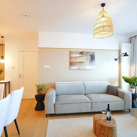 Aqua & Apartment *