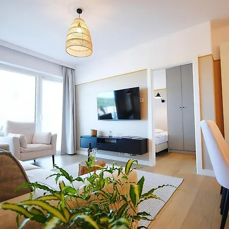 Апартаменты Aqua &