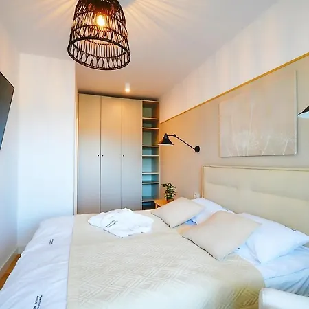 Aqua & Apartment *